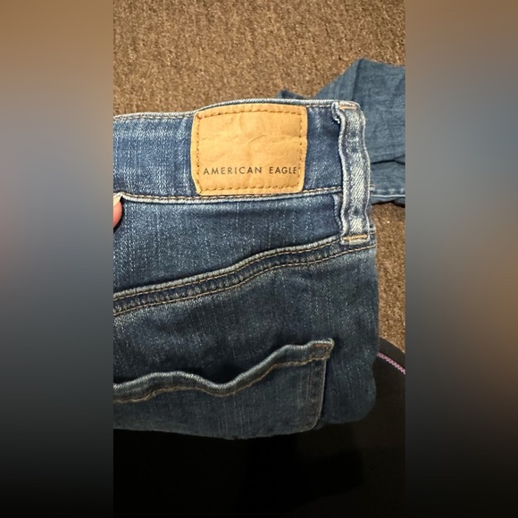 EUC American Eagle Next Level stretch denim blue jeans distressed Sz 6 bottoms - Picture 3 of 6